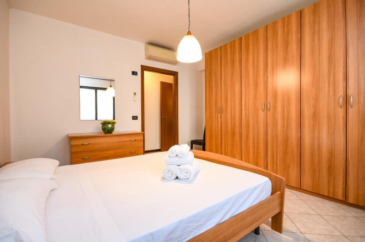 דסנזאנו דל גארדה Desenzanoloft Yellow Apartment מראה חיצוני תמונה