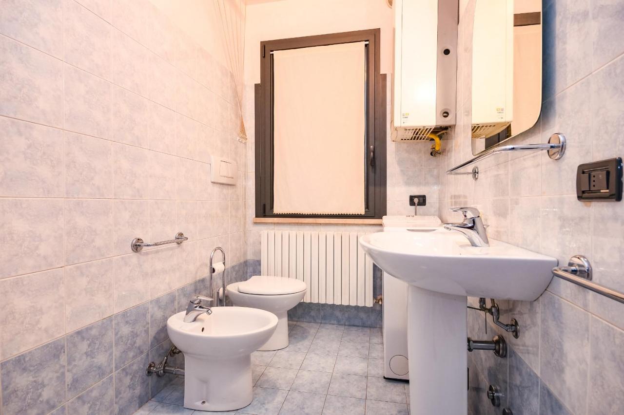 דסנזאנו דל גארדה Desenzanoloft Yellow Apartment מראה חיצוני תמונה