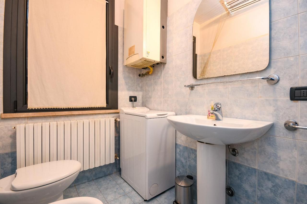 דסנזאנו דל גארדה Desenzanoloft Yellow Apartment מראה חיצוני תמונה