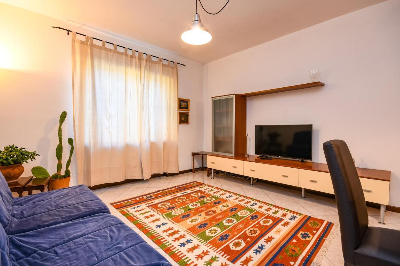 דסנזאנו דל גארדה Desenzanoloft Yellow Apartment מראה חיצוני תמונה